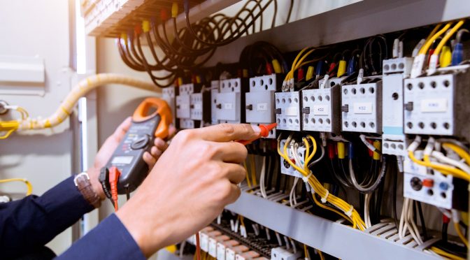 electrical safety inspections and testing 672x372 1