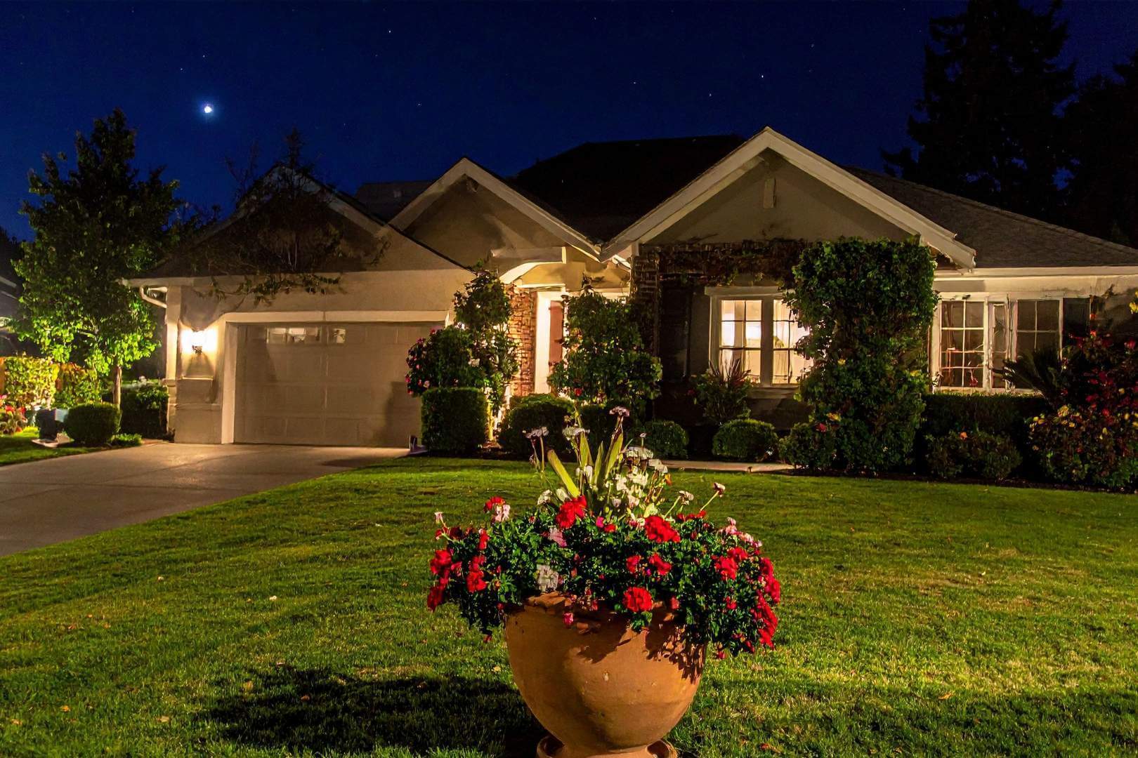 FOR DRIVEWAYS PATHWAYS PRIVATE ROADS ESTATES