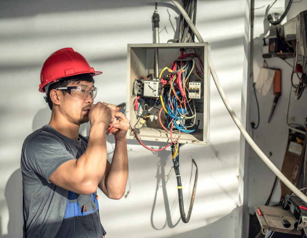 8 Risky Electrical Choices That Look Fine at First